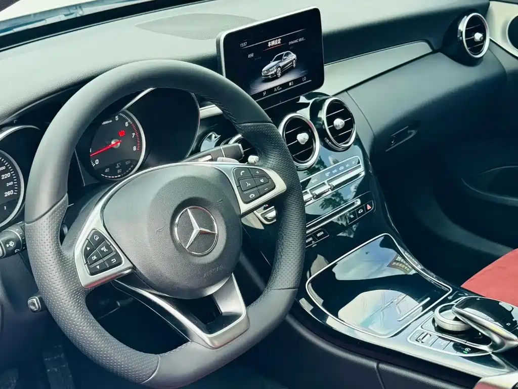 Mercedes-Benz C-Class — миниатюра 4