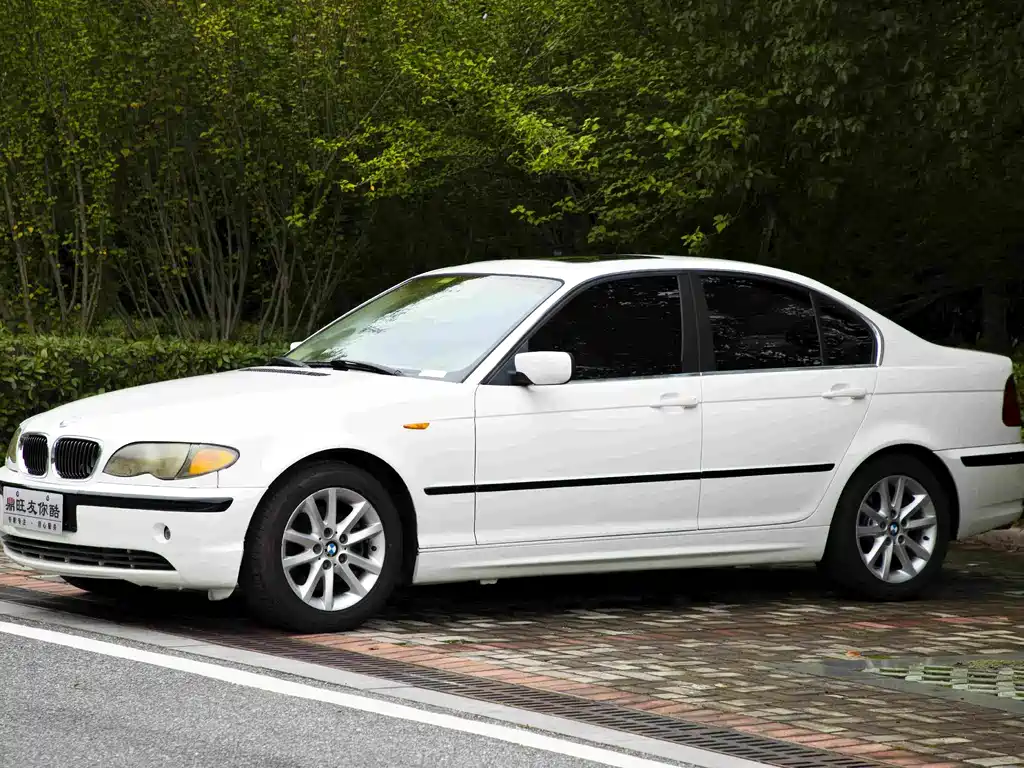 BMW 3 Series 2004