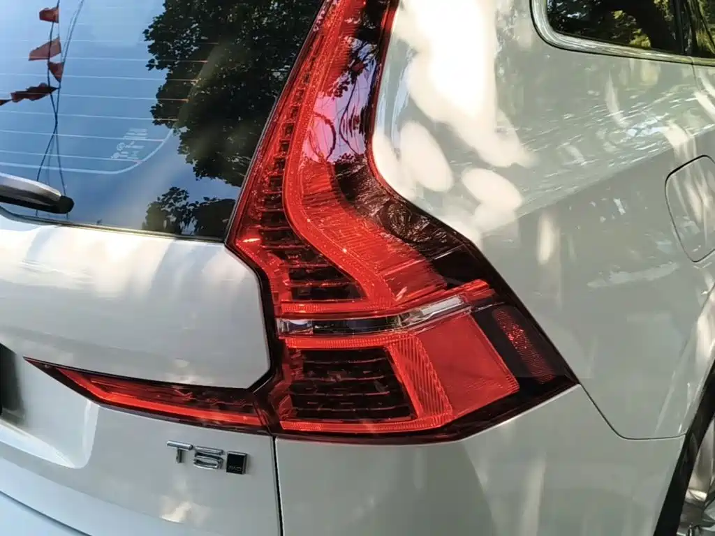 Volvo XC60 — миниатюра 8