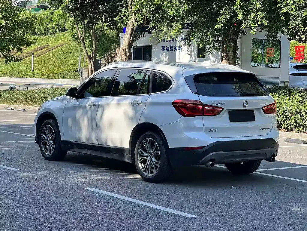 BMW X1 — миниатюра 7