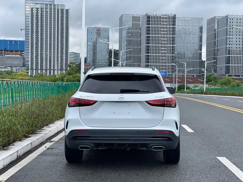 Mercedes-Benz GLA — миниатюра 5