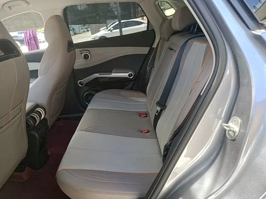BYD Yuan Plus — миниатюра 17