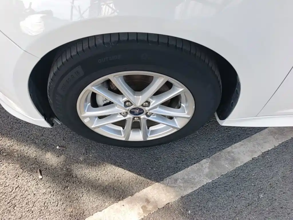 Ford Focus — миниатюра 23