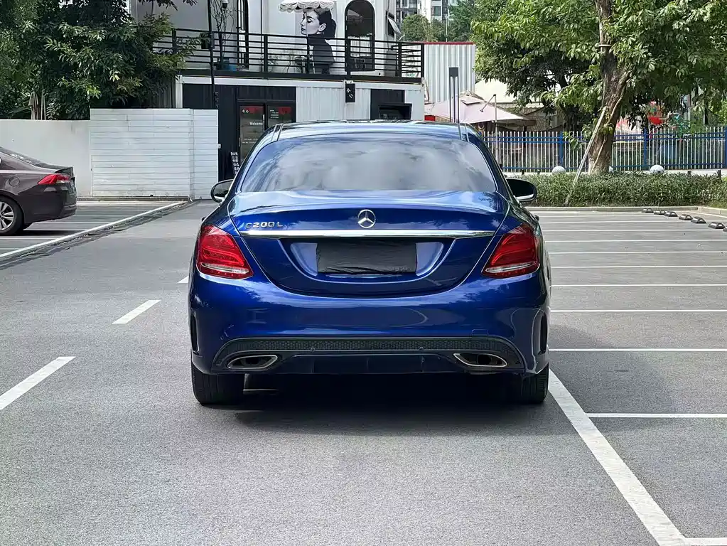 Mercedes-Benz C-Class — миниатюра 8