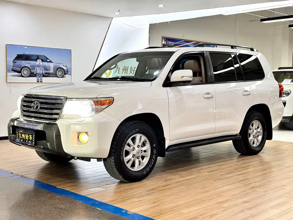 Купить Toyota Land Cruiser