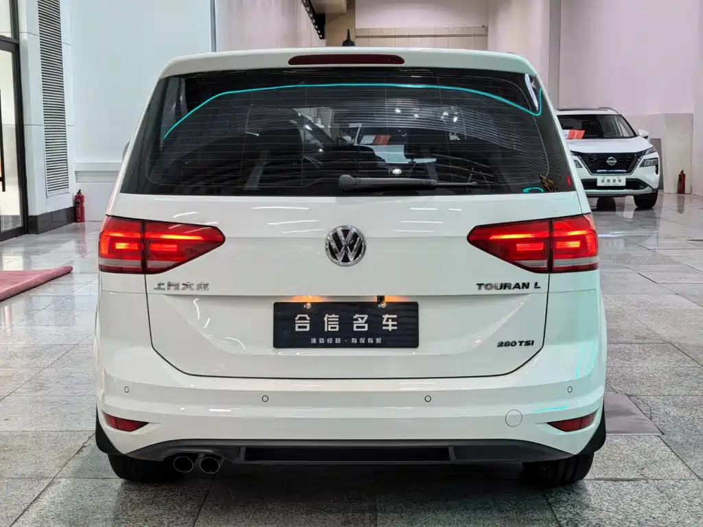 Volkswagen Touran — миниатюра 4