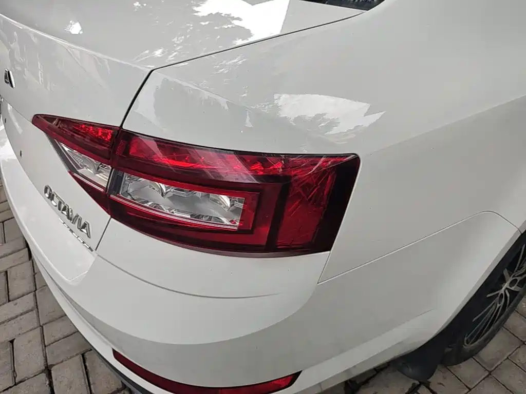 Skoda Octavia — миниатюра 8