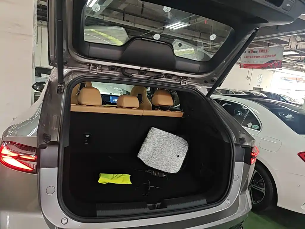 Roewe RX5 New Energy — миниатюра 19