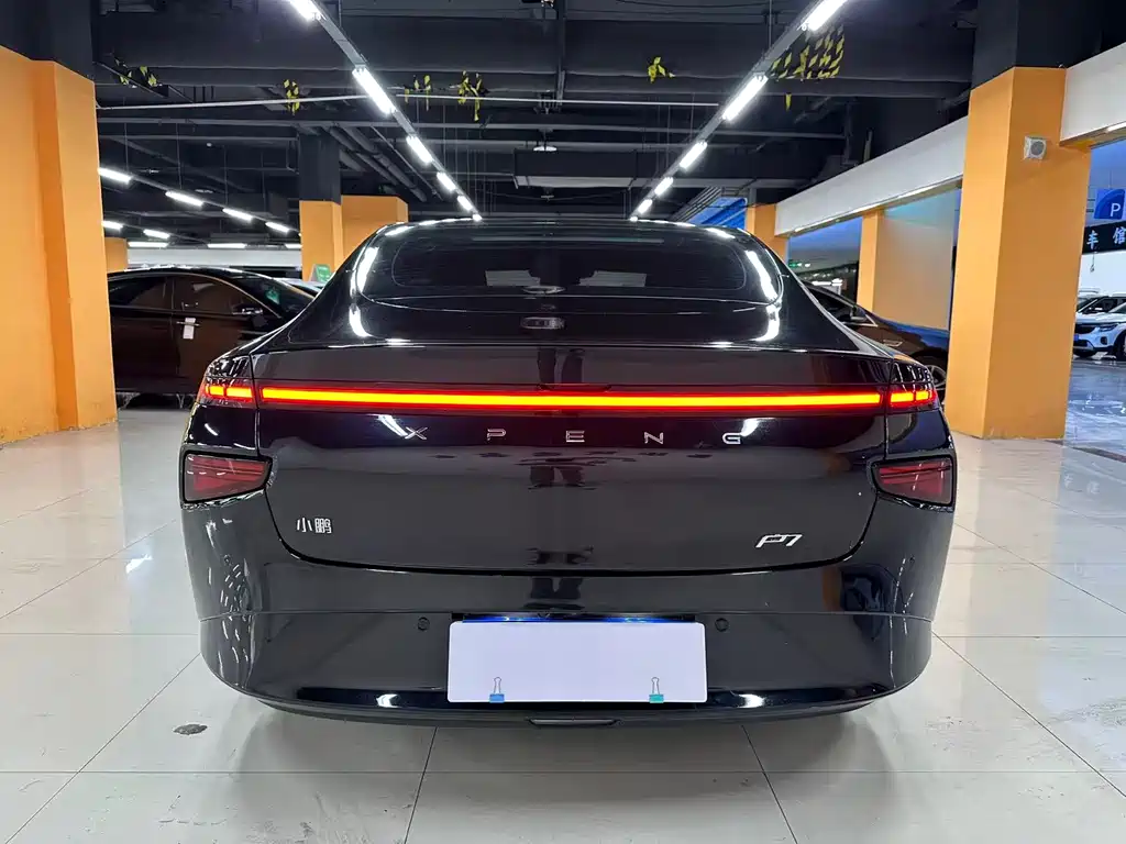 XPeng P7 — миниатюра 7
