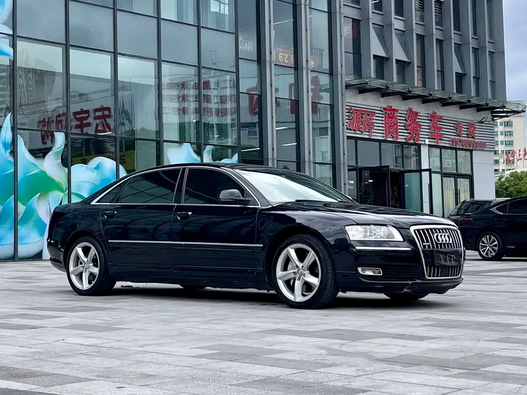 Audi A8 — миниатюра 3