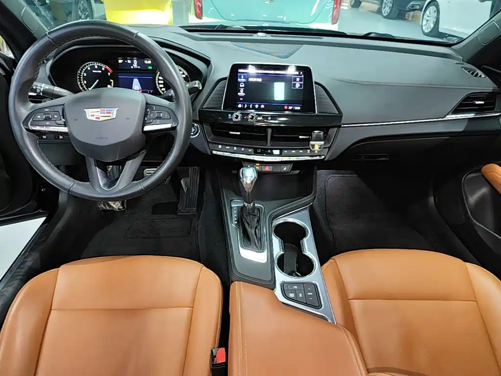 Cadillac CT4 — миниатюра 13