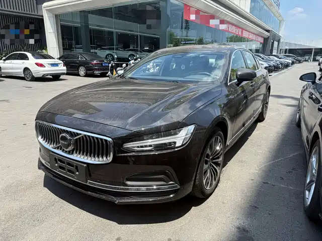 2024 Volvo S90