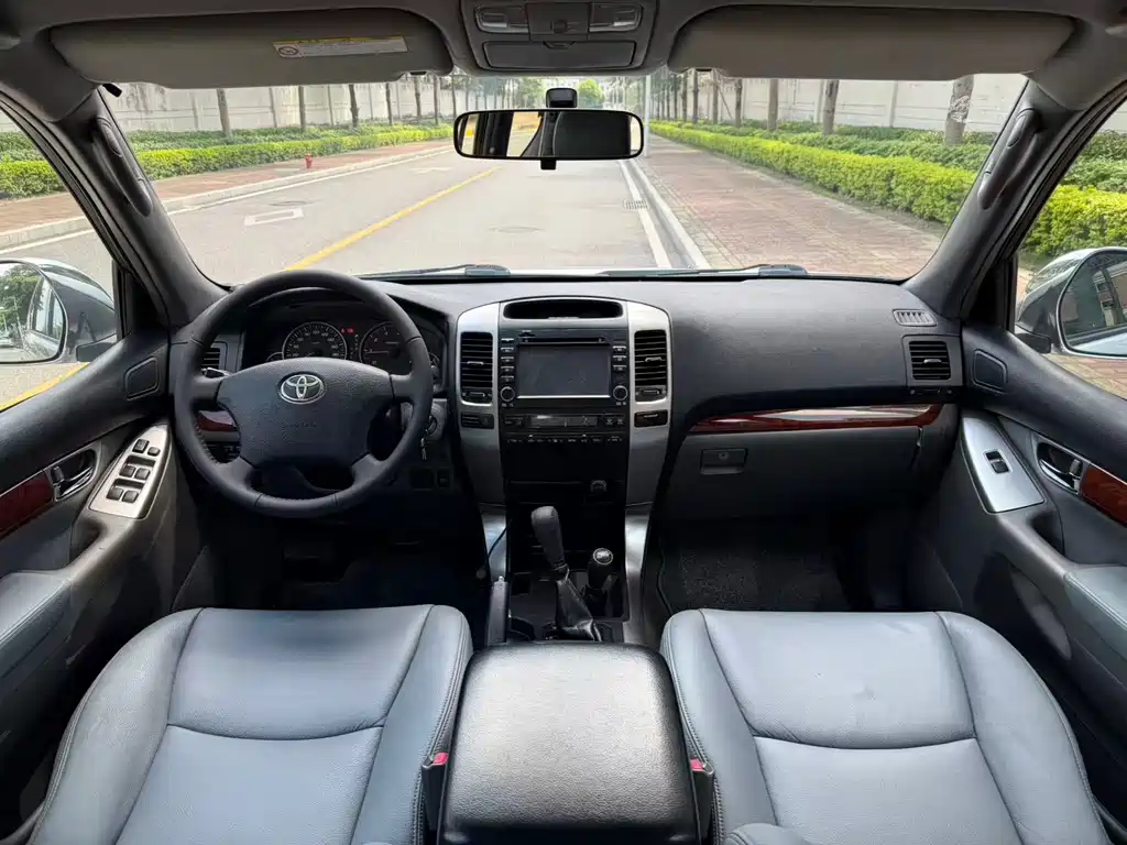 Toyota Prado (Import) — миниатюра 12