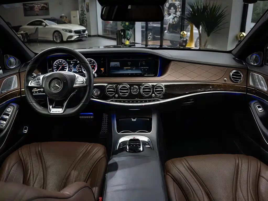 MERCEDES-BENZ S CLASS AMG