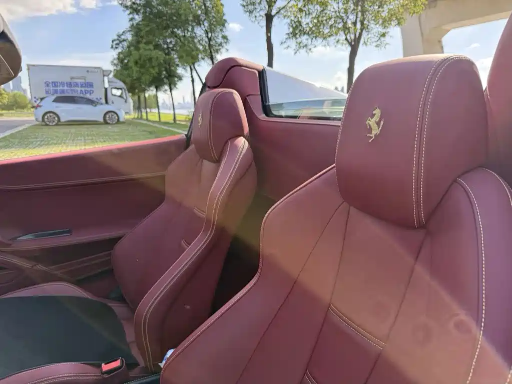 Ferrari 458 — миниатюра 3