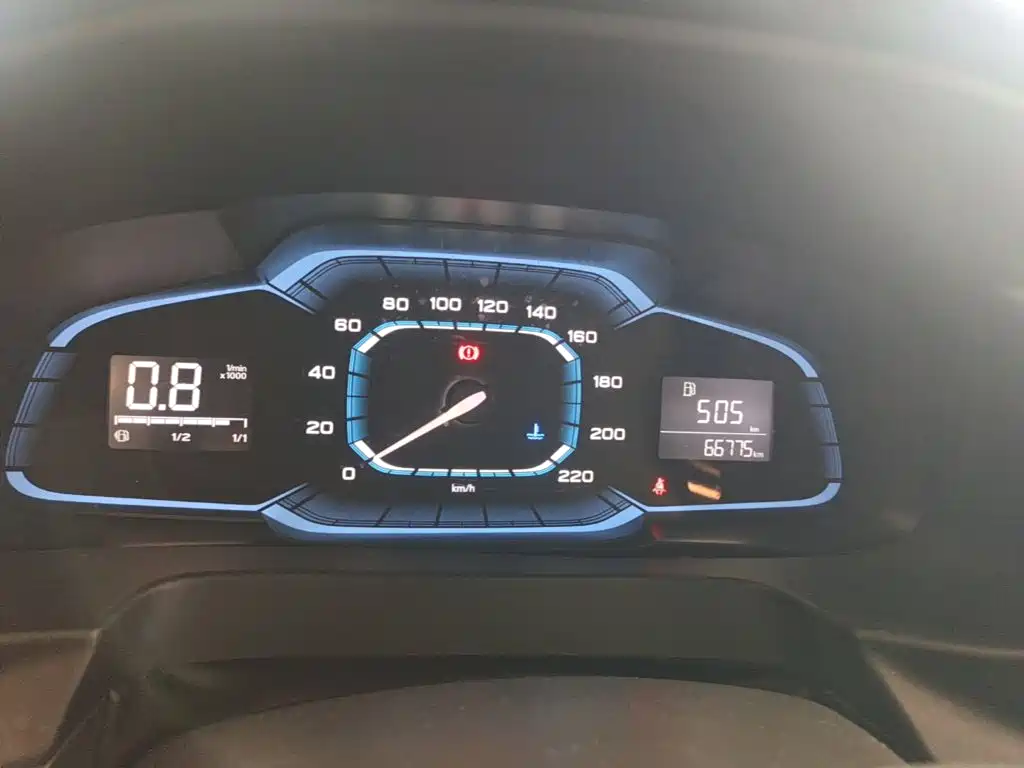 Roewe 360 — миниатюра 12