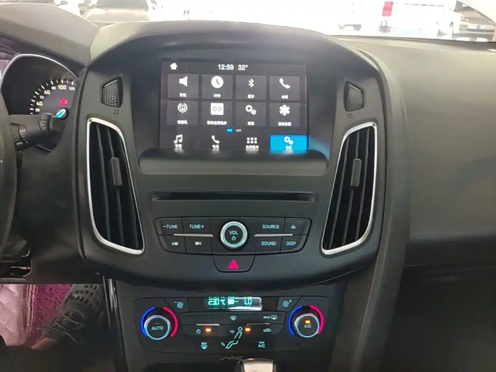 Ford Focus — миниатюра 13