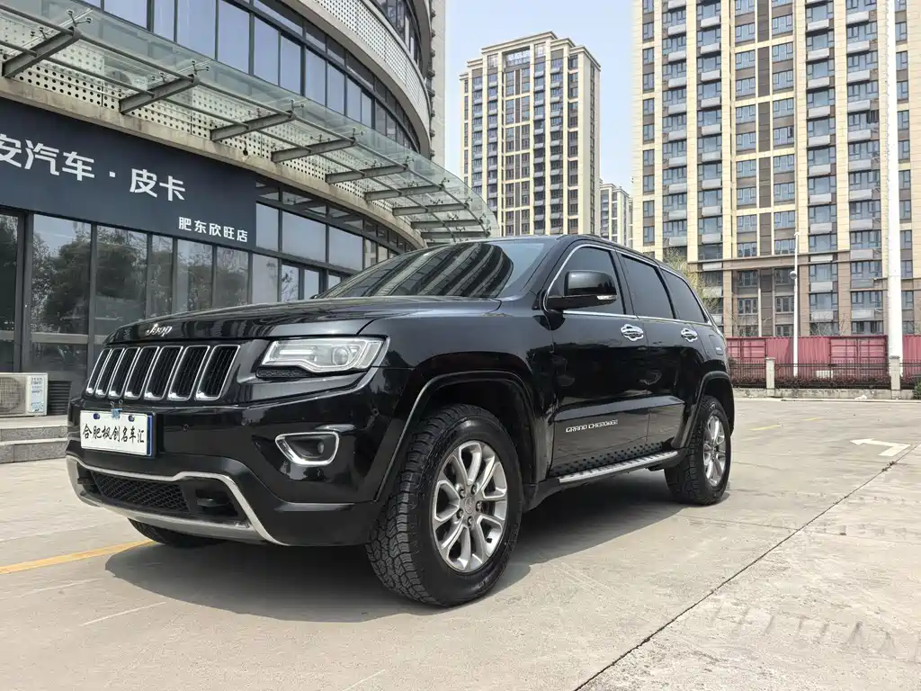 Купить Jeep Grand Cherokee (Import)