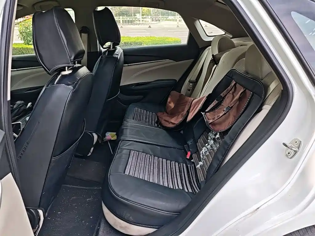 Buick Excelle — миниатюра 17