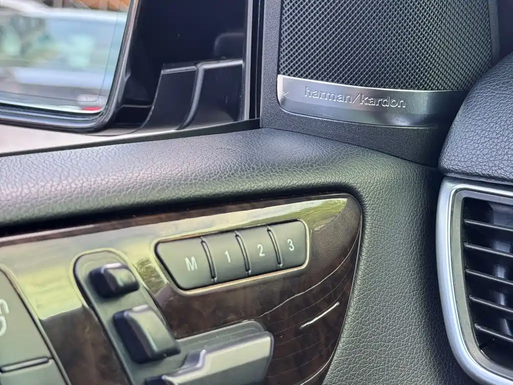 Mercedes-Benz GL-Class — миниатюра 15