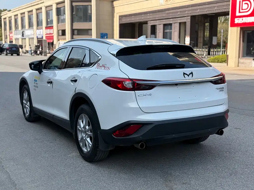 MAZDA CX 4