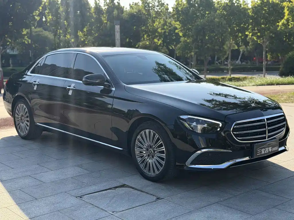 Mercedes-Benz E-Class — миниатюра 4