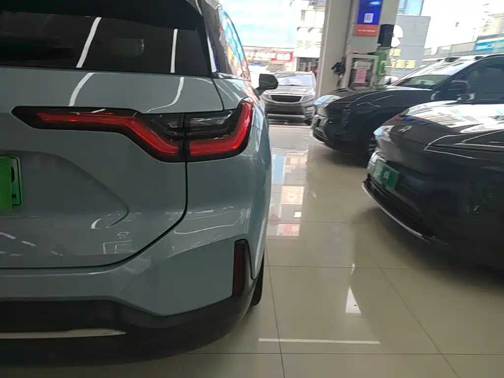 NIO ES6 — миниатюра 8