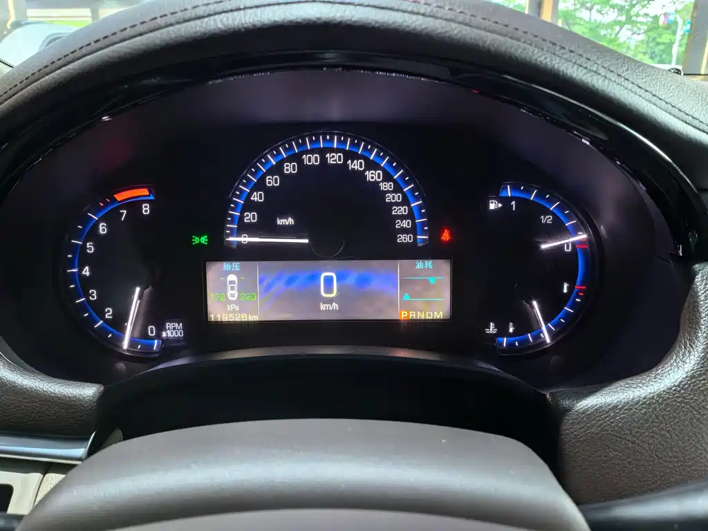Cadillac XTS — миниатюра 5