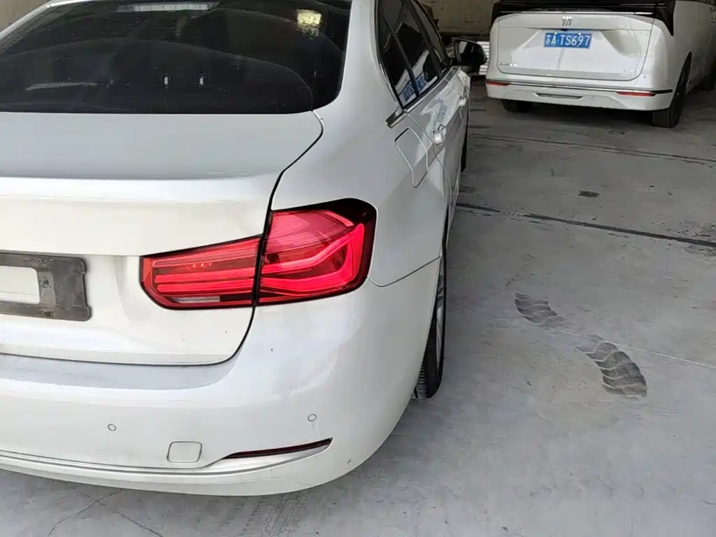BMW 3 Series — миниатюра 24
