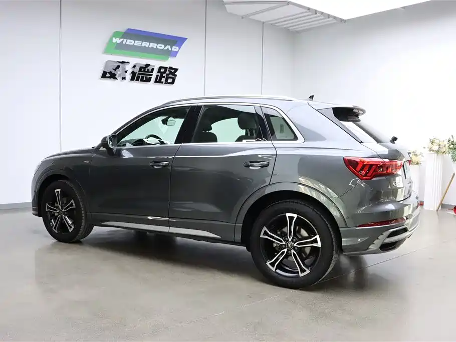 Audi Q3 2022 45 TFSI quattro Fashion