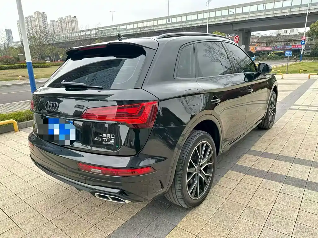 Audi Q5L — миниатюра 4