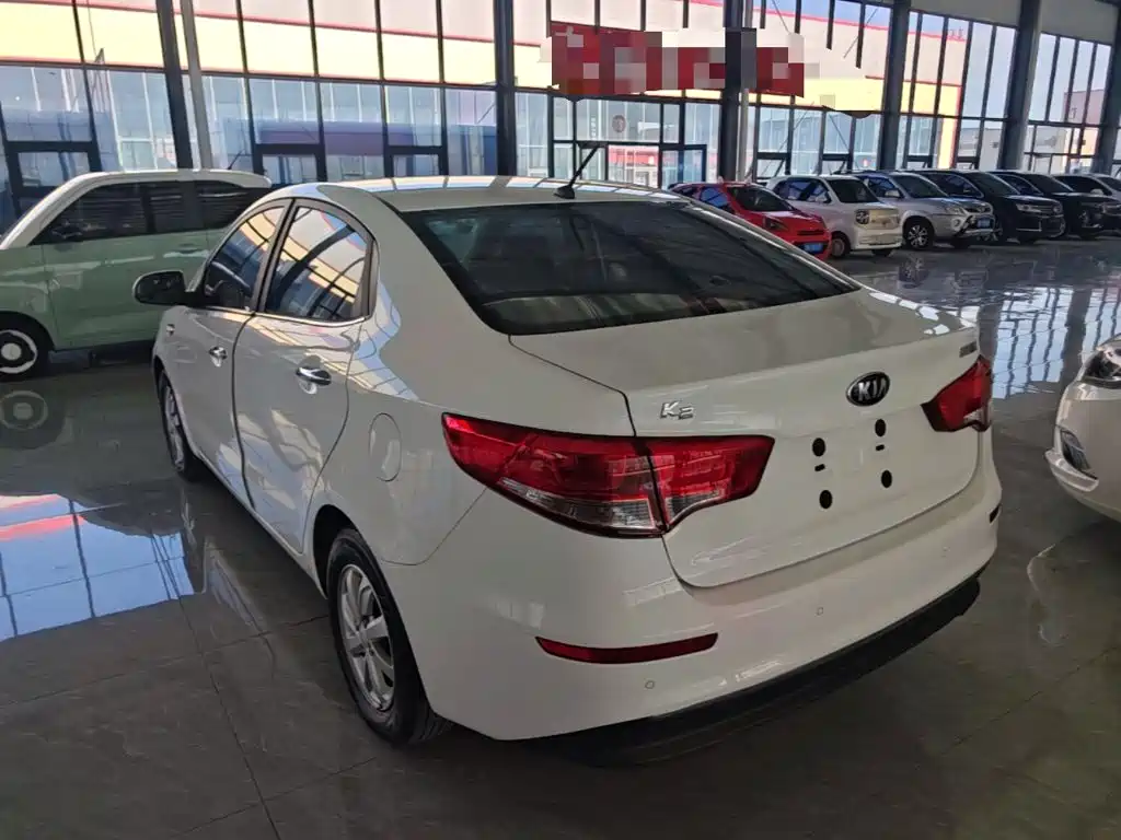Kia K2 — миниатюра 5