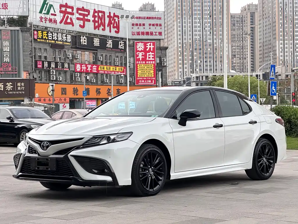 Toyota Camry 2023