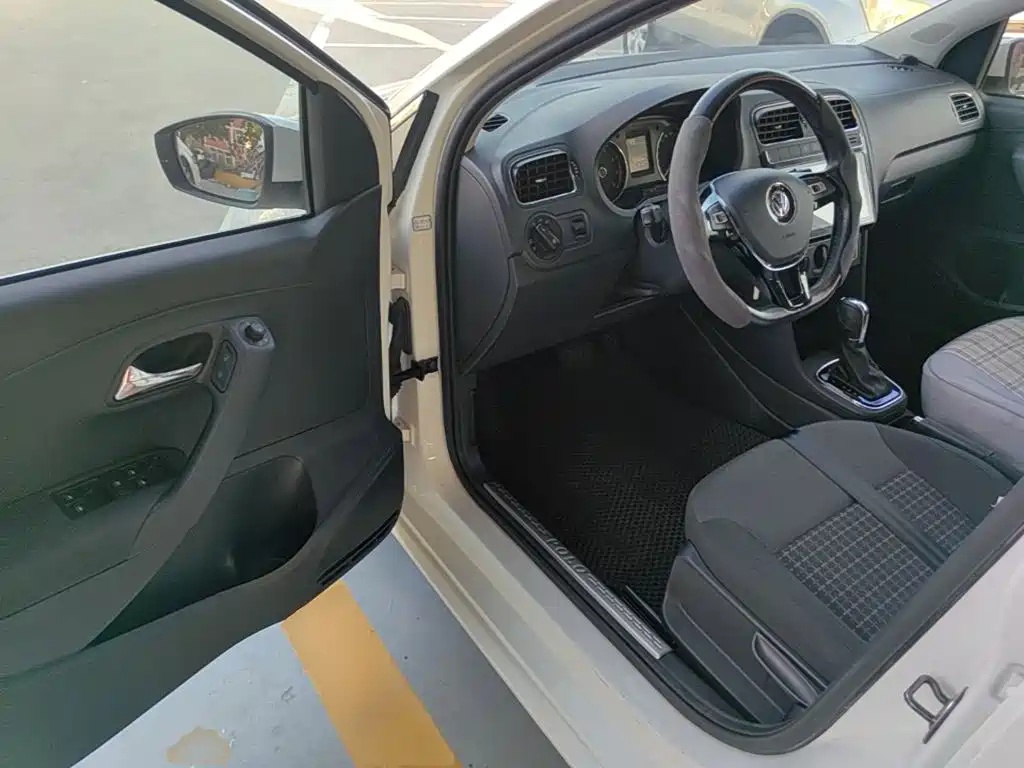 Volkswagen Polo — миниатюра 16