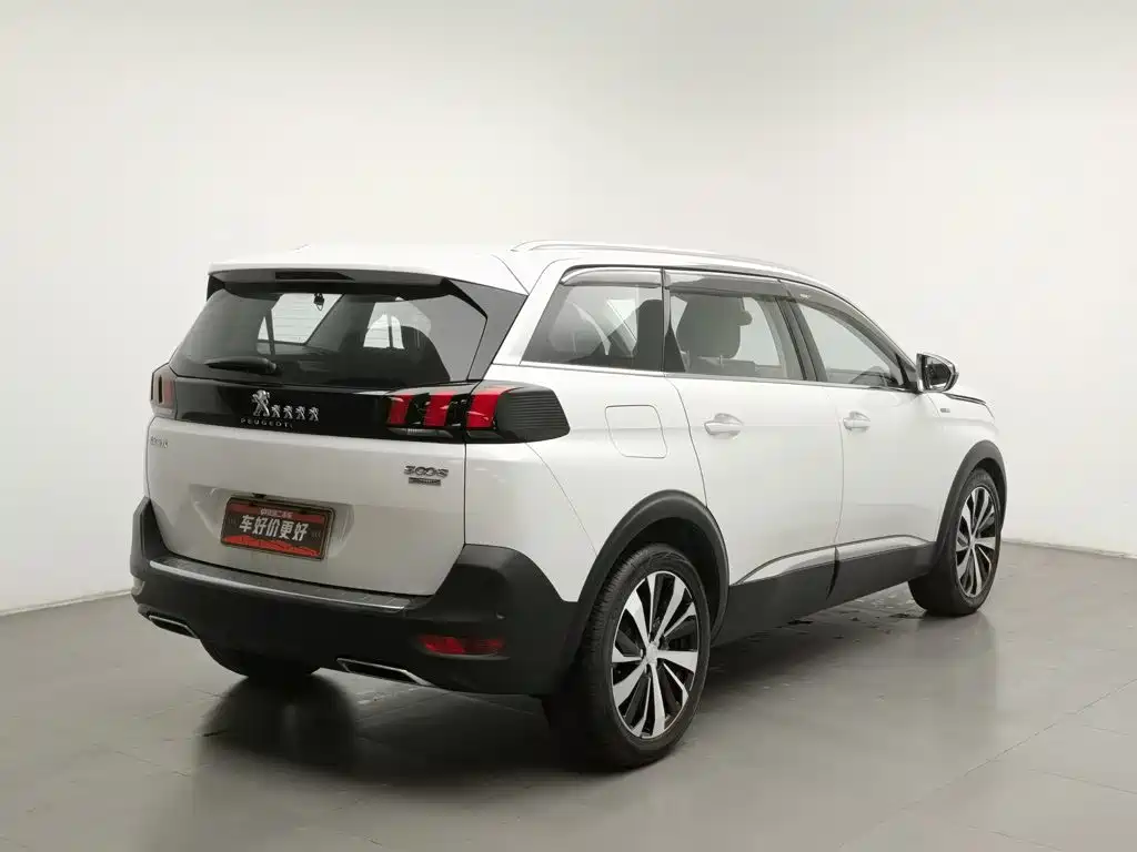 Peugeot 5008 — миниатюра 2
