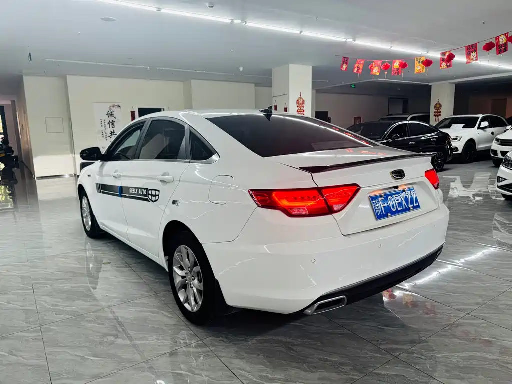 Geely Emgrand GL — миниатюра 5