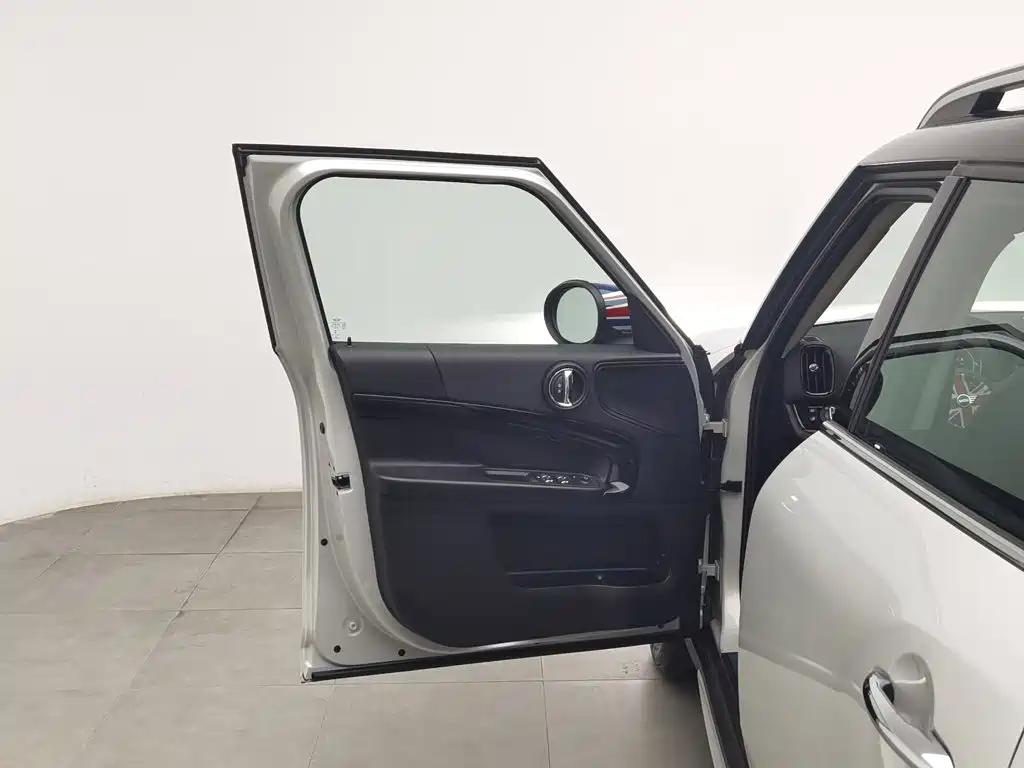 MINI Mini Countryman — миниатюра 8