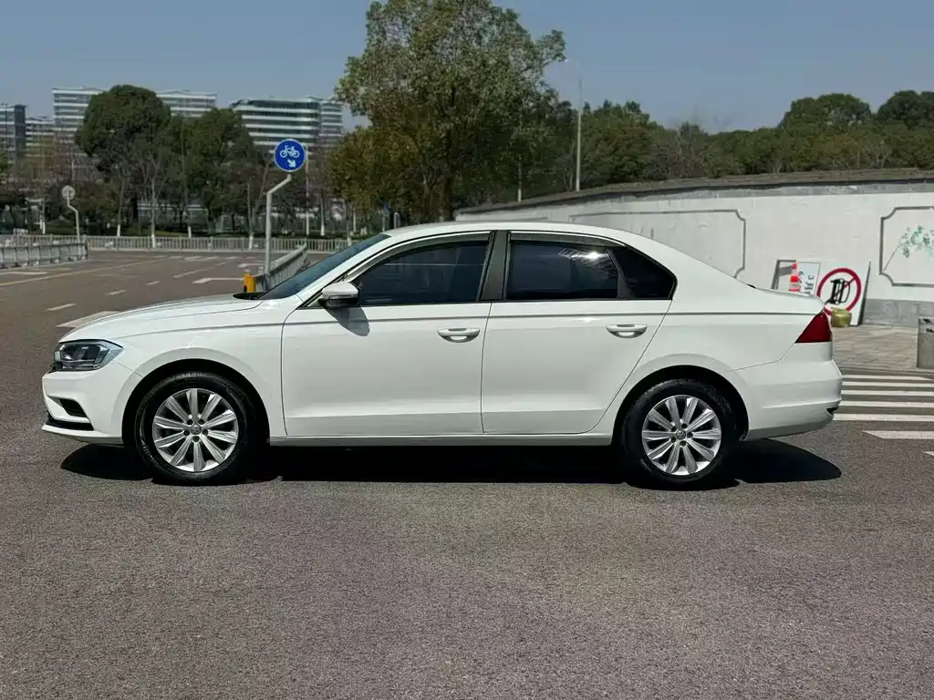 Volkswagen Bora — миниатюра 7