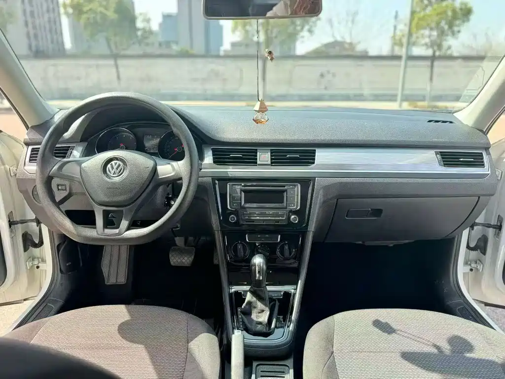 Volkswagen Bora — миниатюра 3