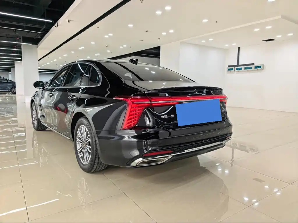 Hongqi Hongqi H5 — миниатюра 6