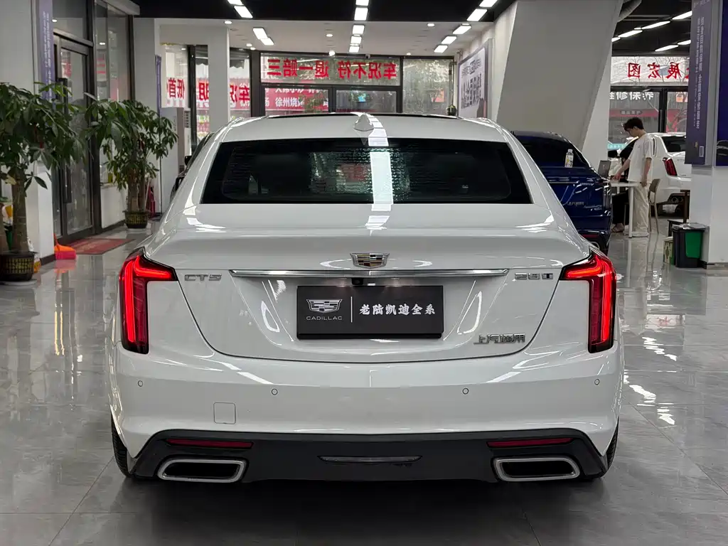 Cadillac CT5 — миниатюра 11