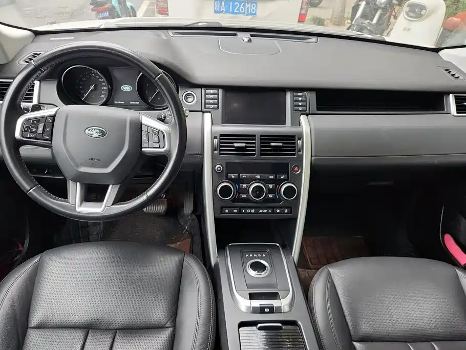 Land Rover Discovery Sport — миниатюра 11