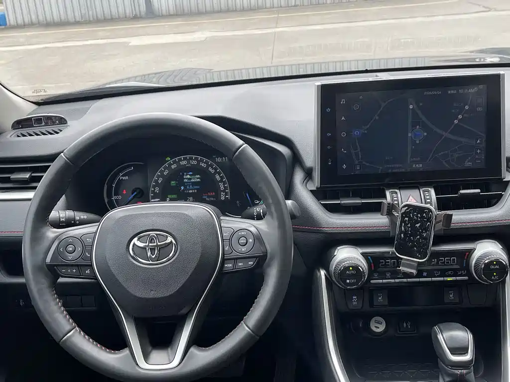 Toyota RAV4 Prime — миниатюра 15