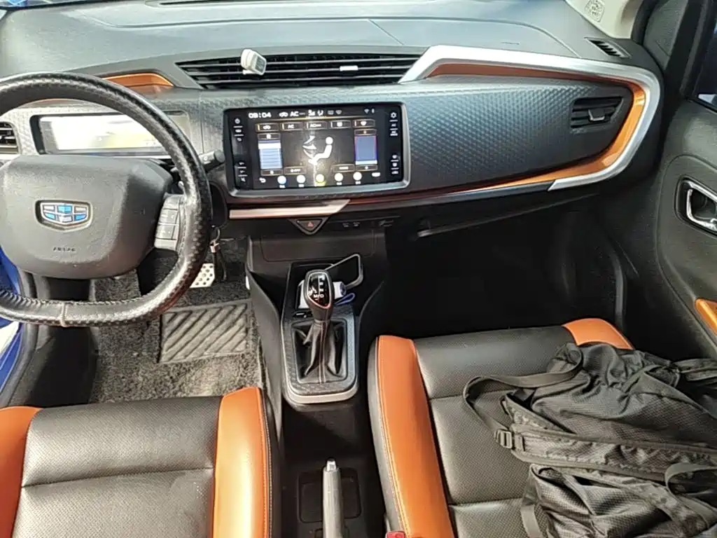 Geely Vision X1 — миниатюра 13