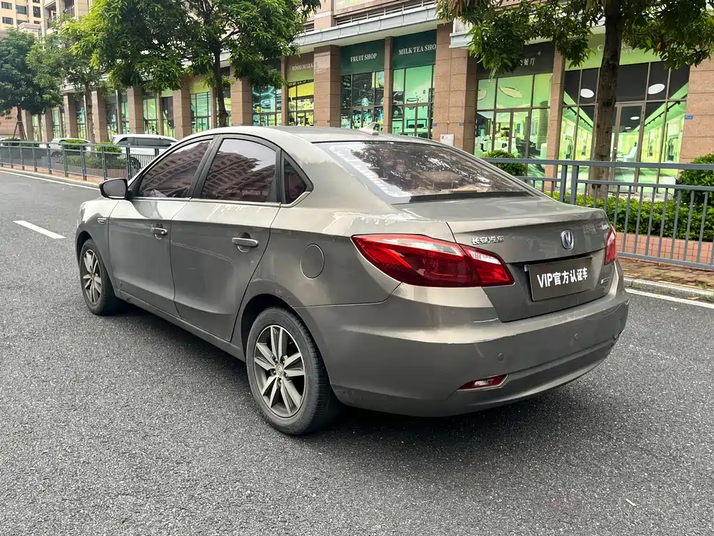 Changan Eado — миниатюра 9