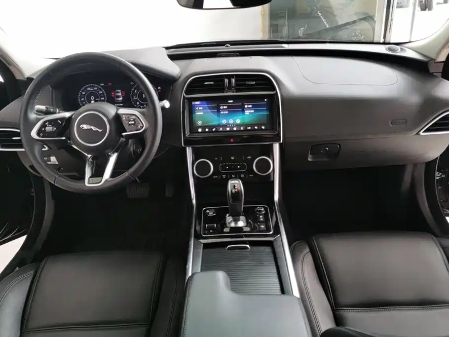 Jaguar XEL — миниатюра 12