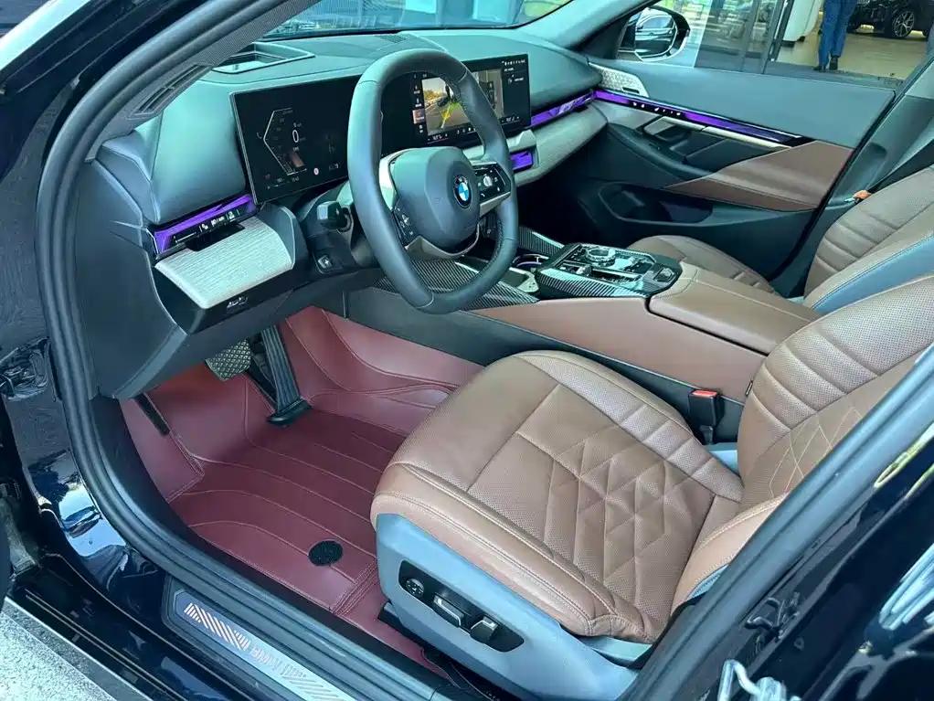 BMW 5 Series — миниатюра 8