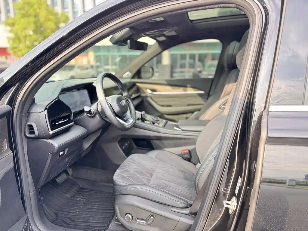 Geely Monjaro L 2025 2.0TD AT