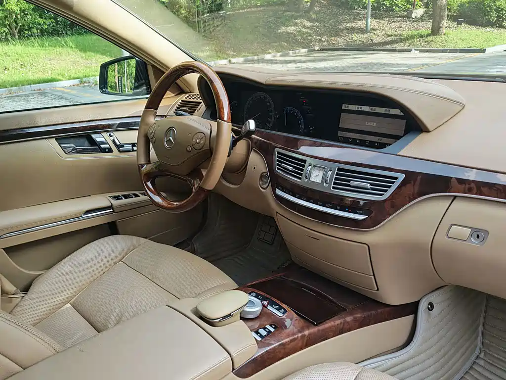 Mercedes-Benz S-Class — миниатюра 31