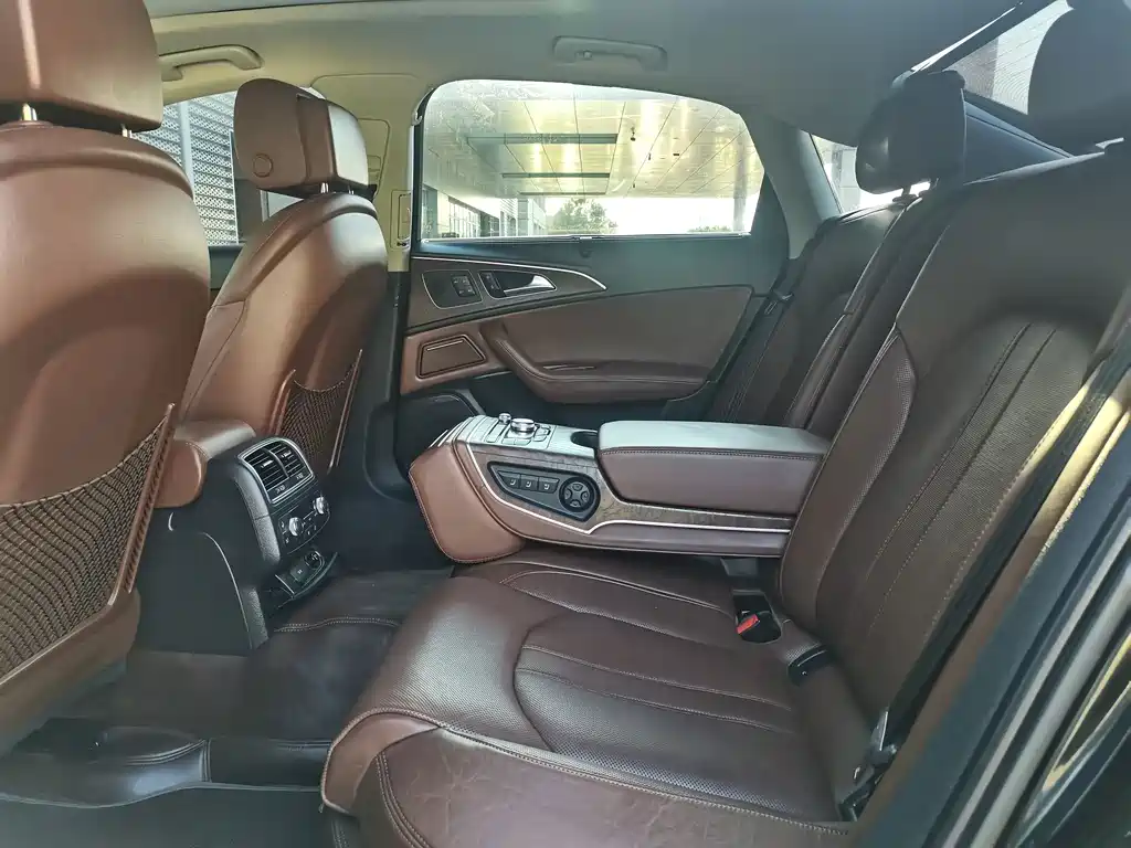 Audi A6L — миниатюра 23